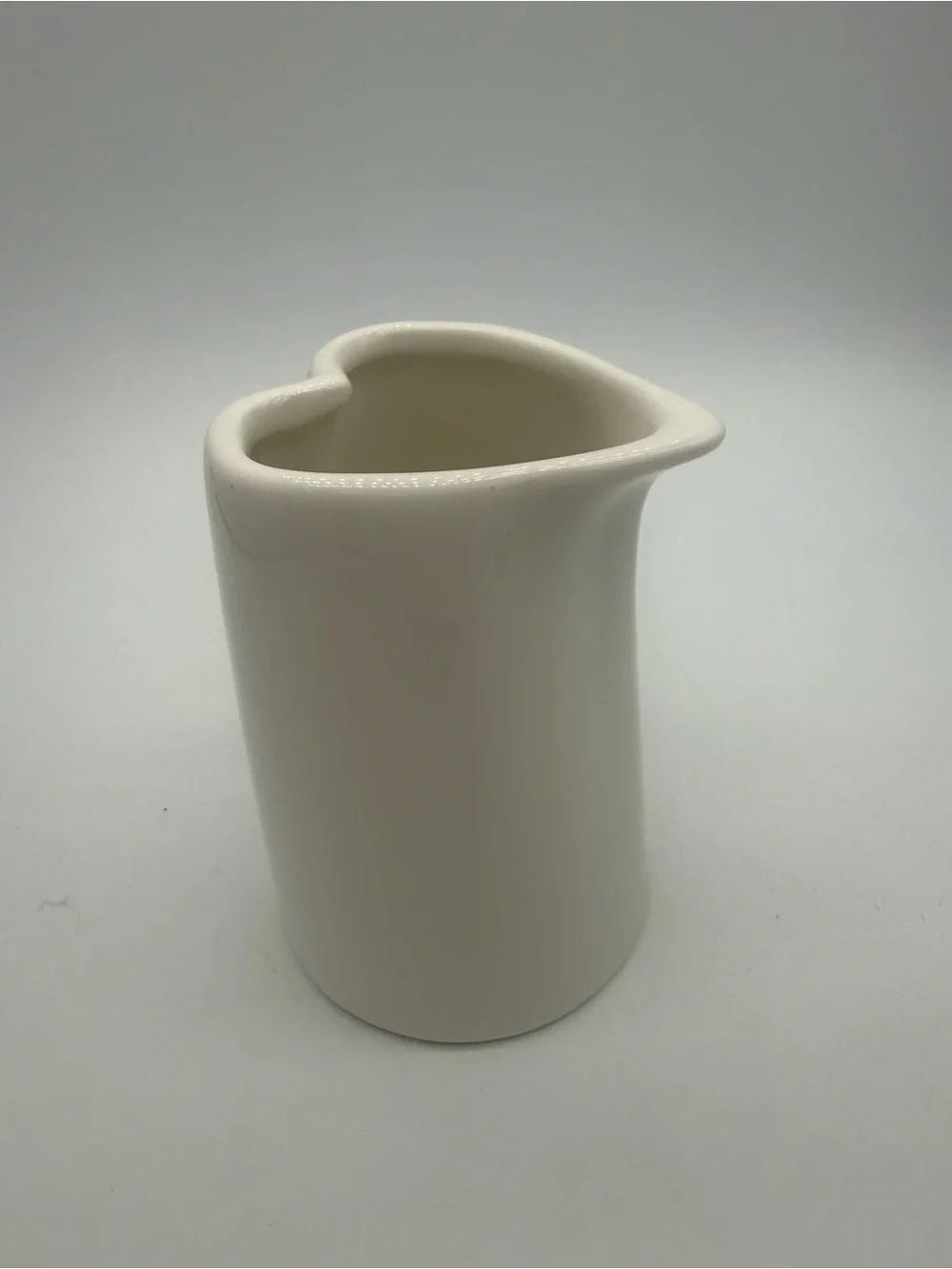 Potter's Studio Heart Shaped Rim Milk Pitcher Creamer Ceramic White Farmhouse